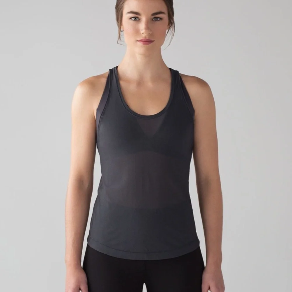 Lululemon Revitalize Tank
Blue Tied - Picture 1 of 12